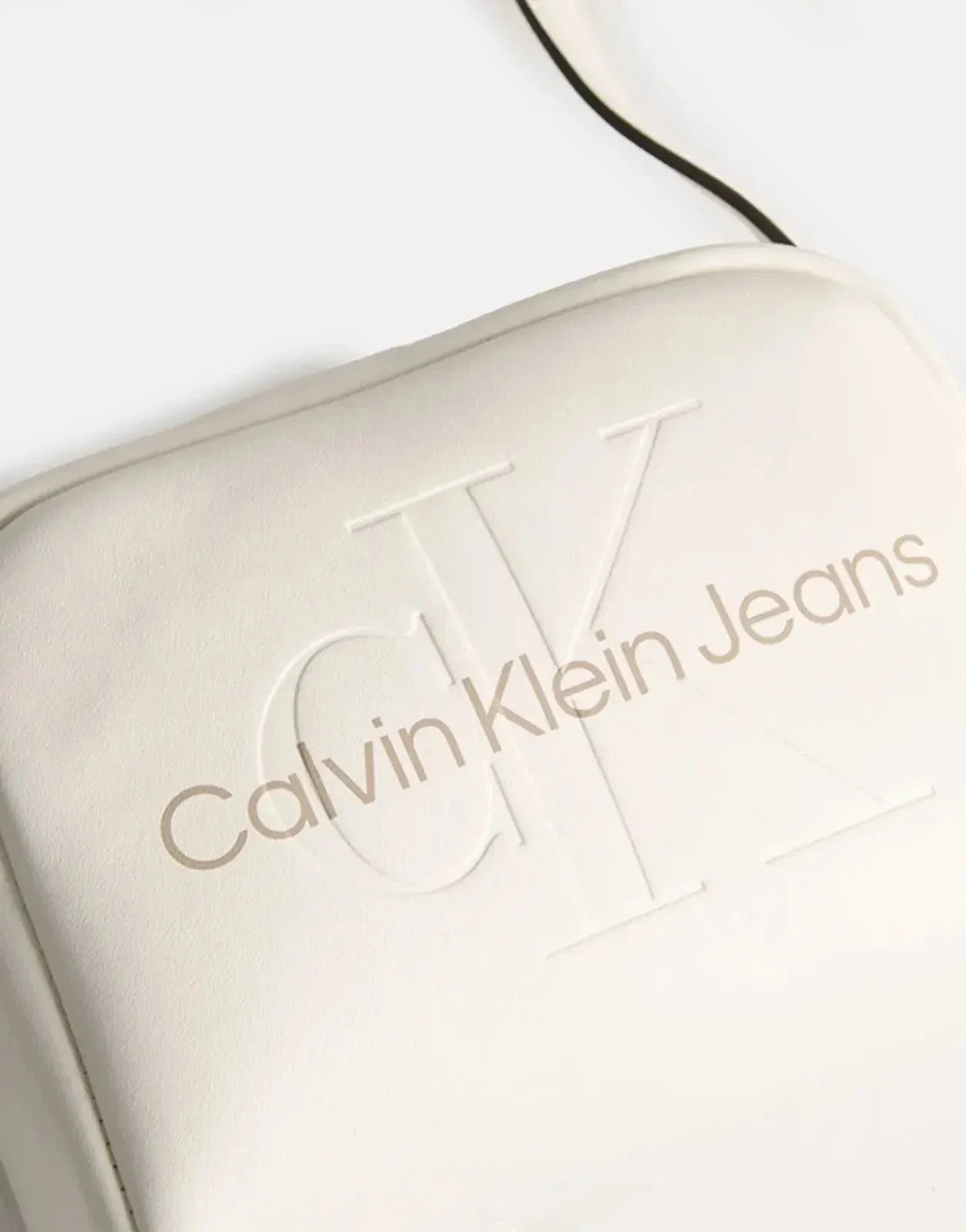 Calvin Klein Sculpted Camera Bag White