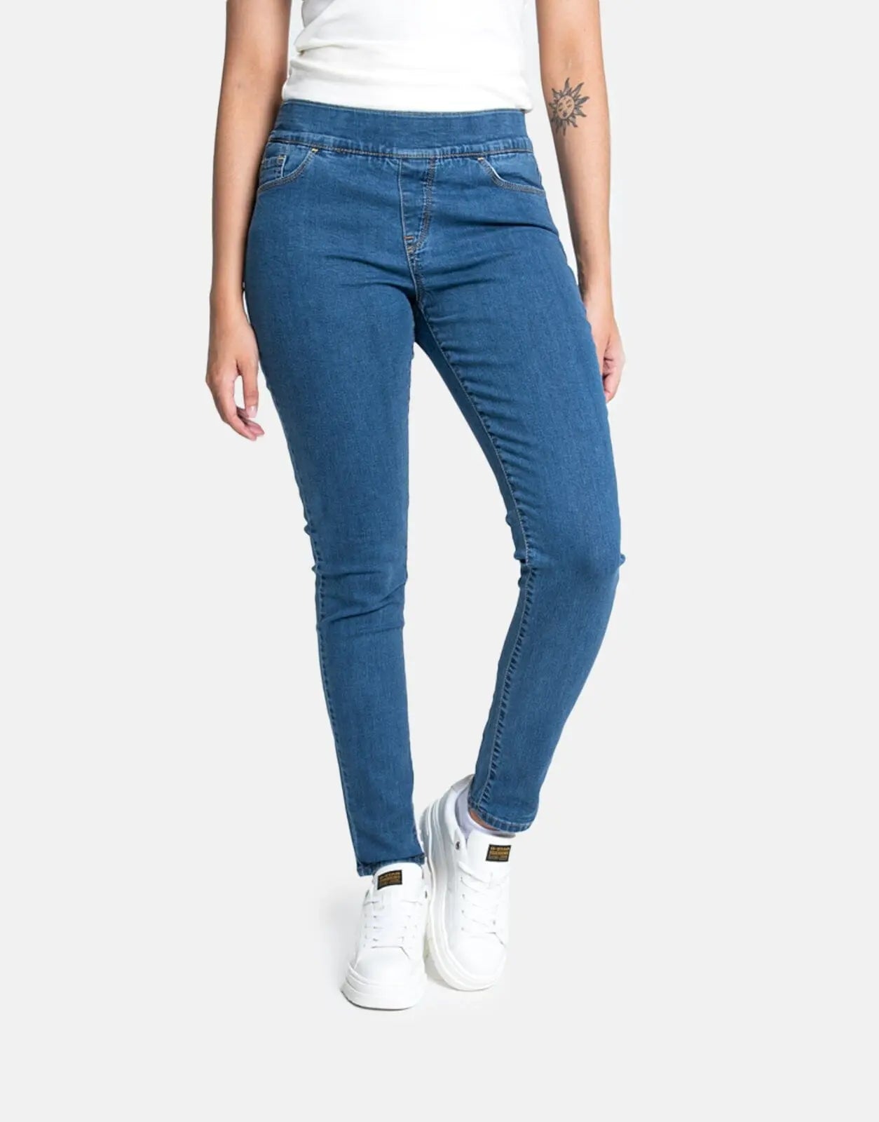 Levis Mid Wash Jegging